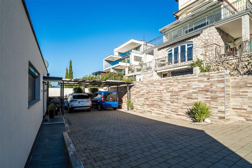 Apartment Island Beauty 2