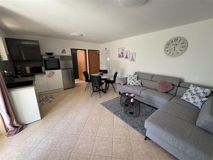 Apartment A2, for 4 persons