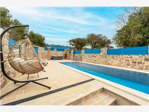 House Bepo i Zara Sukosan (Zadar), Stone house, Size 120.00 m2, Accommodation with pool
