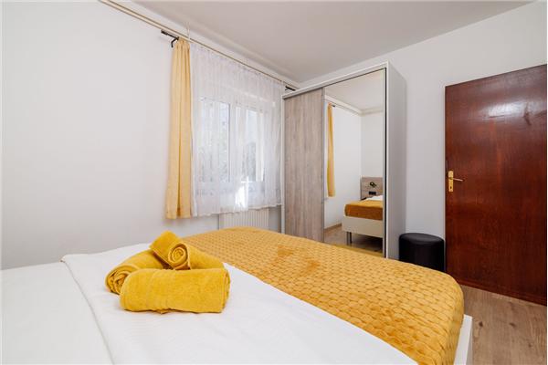 Apartment A4, for 6 persons