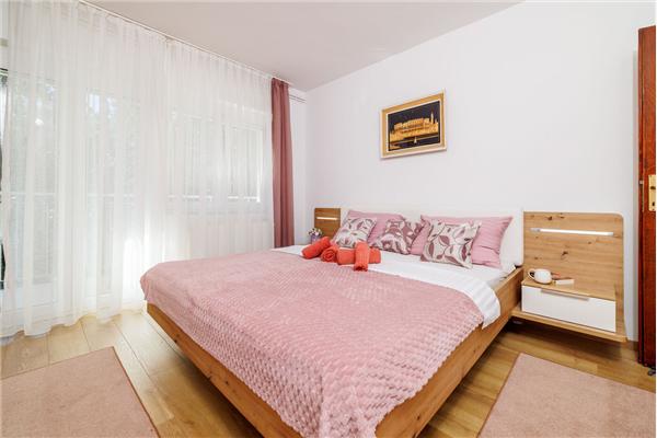 Apartment A4, for 6 persons