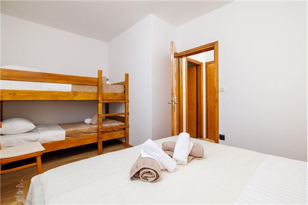 Apartment A2, for 4 persons