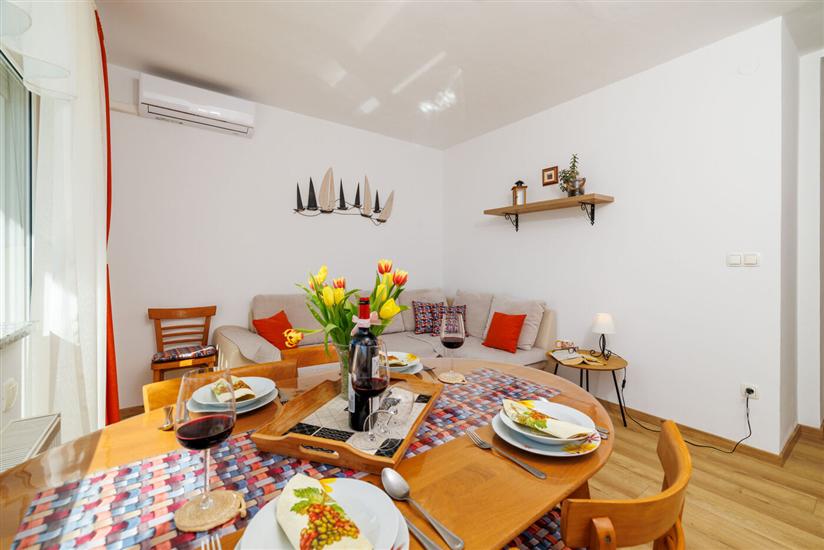 Apartment A2, for 4 persons