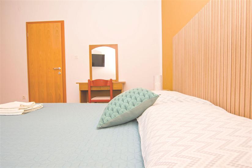 Apartment A2, for 5 persons