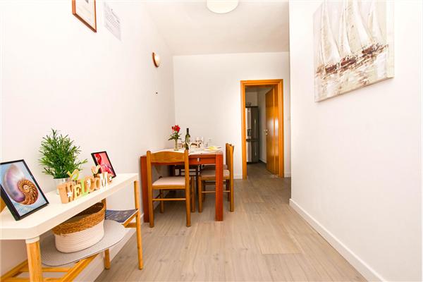 Apartment A2, for 5 persons