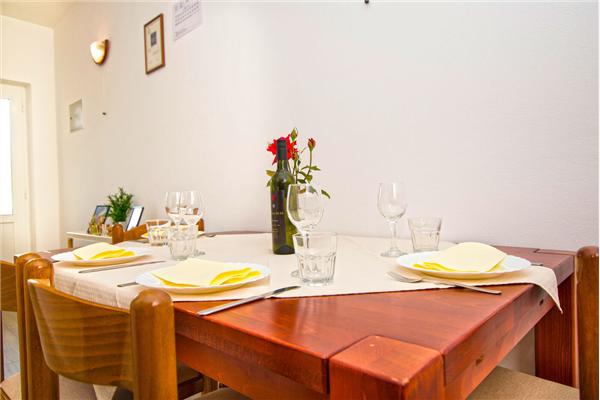 Apartment A2, for 5 persons