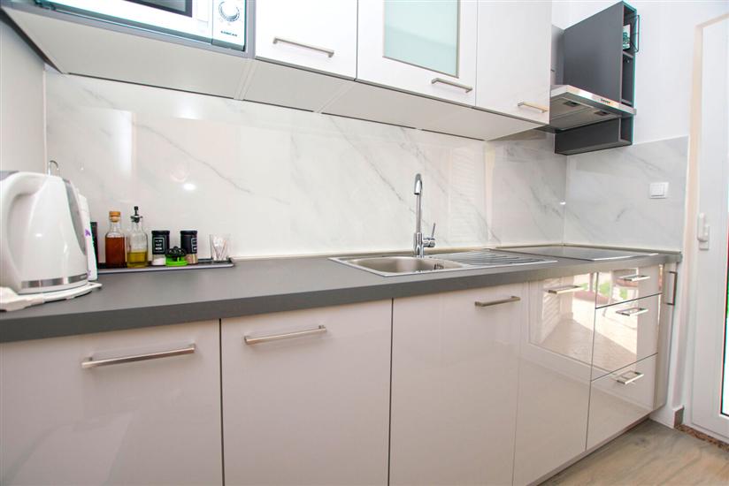 Apartment A2, for 5 persons