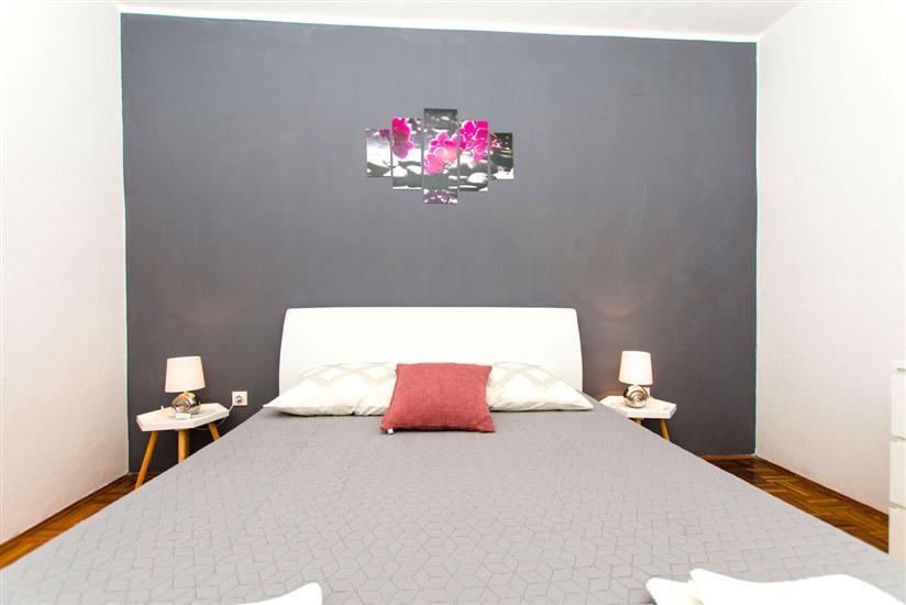 Apartment A2, for 5 persons