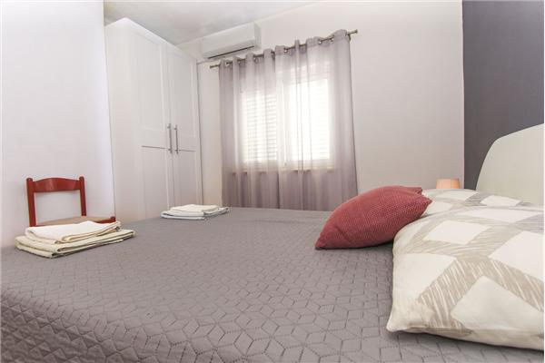 Apartment A2, for 5 persons