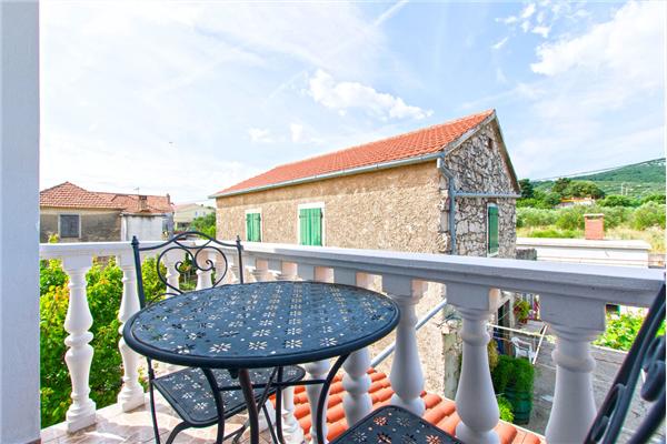 Apartment A2, for 5 persons