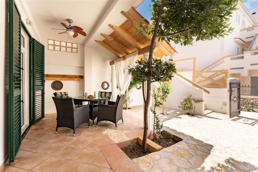 Apartment A1, for 4 persons