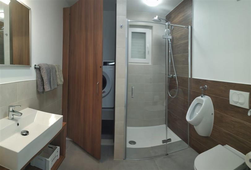 Apartment A3, for 5 persons