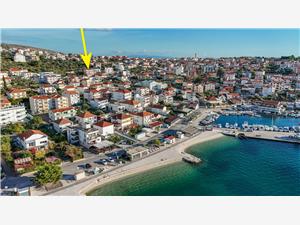 Apartmány Miroslava Okrug Gornji (Ciovo), Rozloha 60,00 m2, Ubytovanie s bazénom, Vzdušná vzdialenosť od mora 200 m