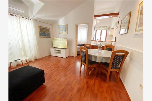 Apartment A4, for 4 persons