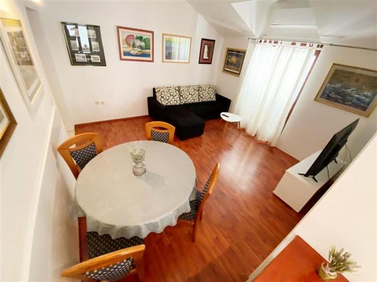 Apartment A4, for 4 persons