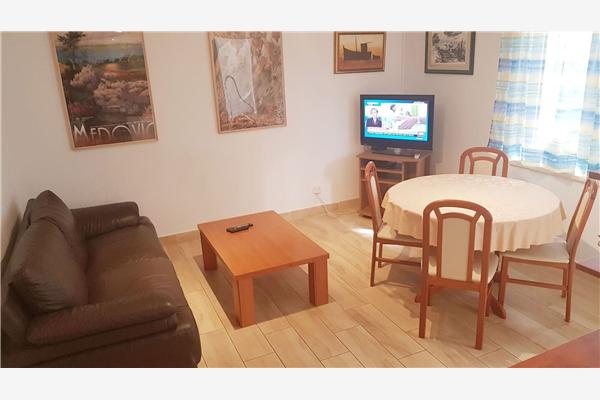 Apartment A5, for 5 persons