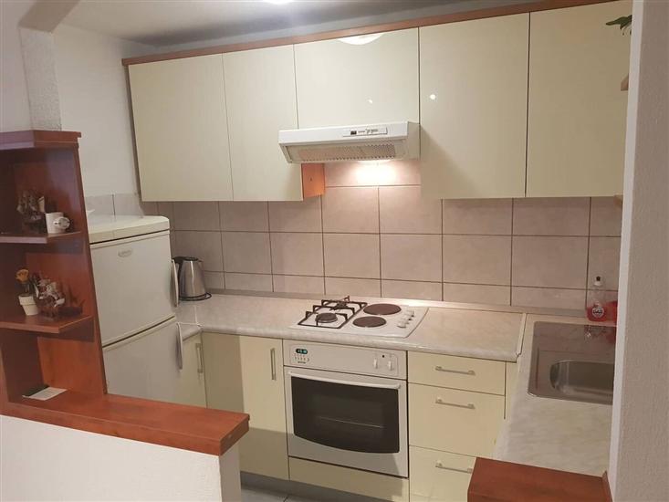 Apartment A5, for 5 persons