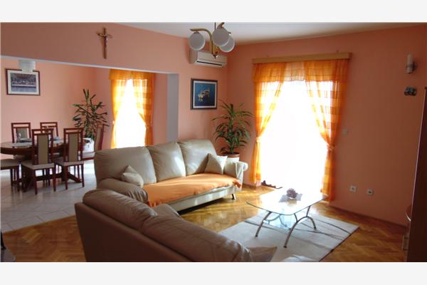 Apartment A2, for 4 persons