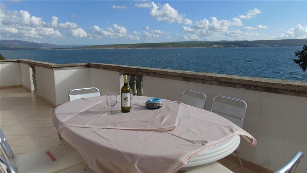 Apartment A2, for 4 persons