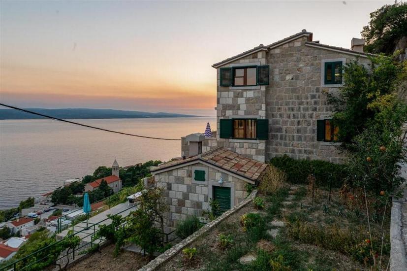 Apartments Apartments with pool Brela