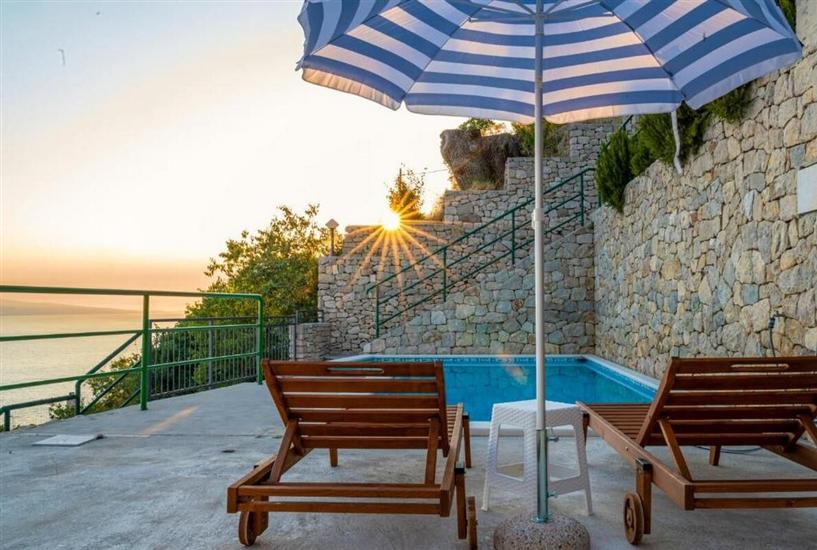 Apartments Brela with pool