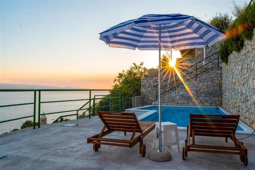 Apartments Brela with pool