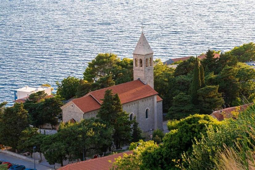 Apartments Brela with pool