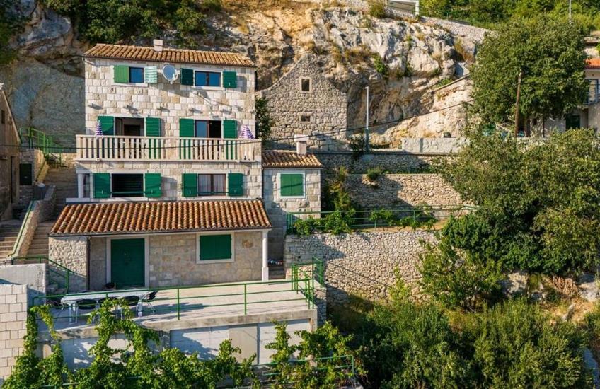 Apartments Brela with pool