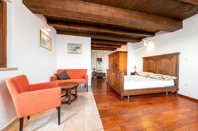 Apartment A1, for 2 persons