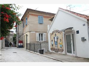 Apartment Split and Trogir riviera,BookKlarisaFrom 109 €