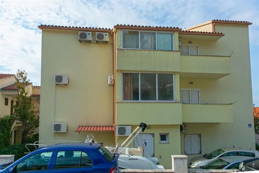 Apartments Makarska 2