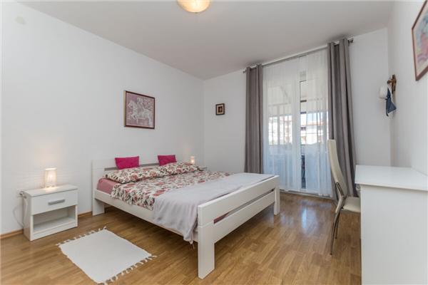 Apartment A4, for 4 persons