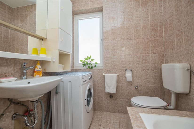 Apartment A4, for 4 persons