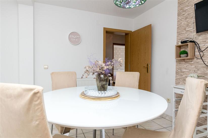 Apartment A1, for 4 persons