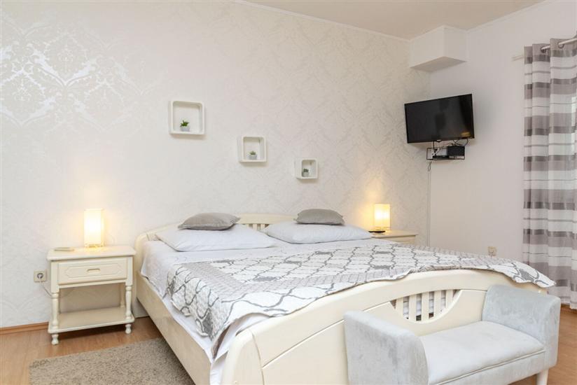 Apartment A2, for 3 persons