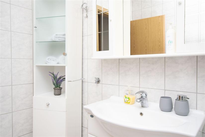 Apartment A2, for 3 persons