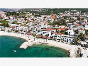 Apartmaji Knez Podstrana, Kvadratura 75,00 m2, Oddaljenost od morja 100 m, Oddaljenost od centra 0 m