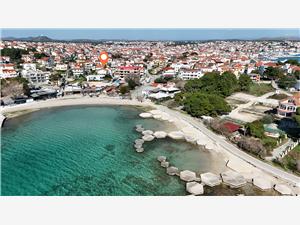 Apartmanok Jugo i Maestral Horvátország, Méret 52,00 m2, Légvonalbeli távolság 60 m, Központtól való távolság 200 m