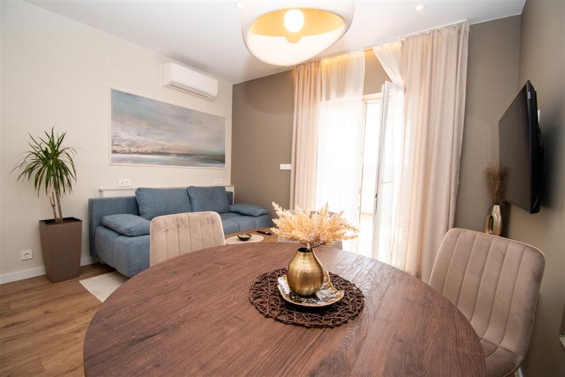 Apartment A1, for 3 persons