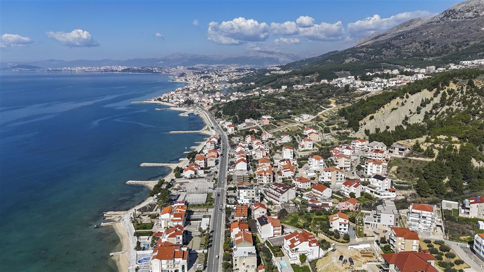 Apartment and Rooms Ana