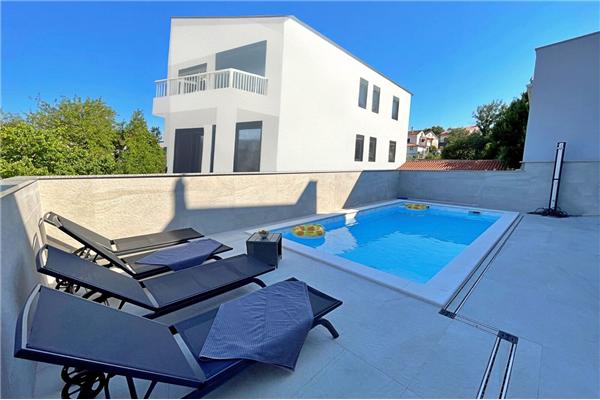 Apartment A1, for 6 persons