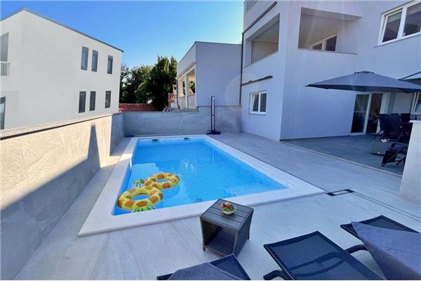 Apartment A1, for 6 persons