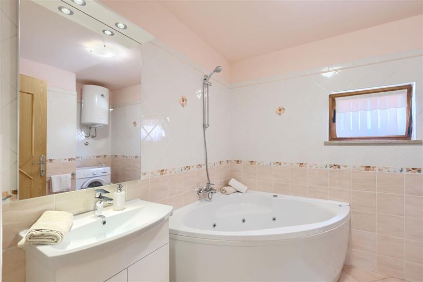 House K1, for 6 persons