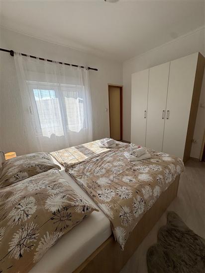 Apartment A2, for 3 persons