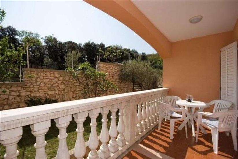 Apartment A7, for 6 persons