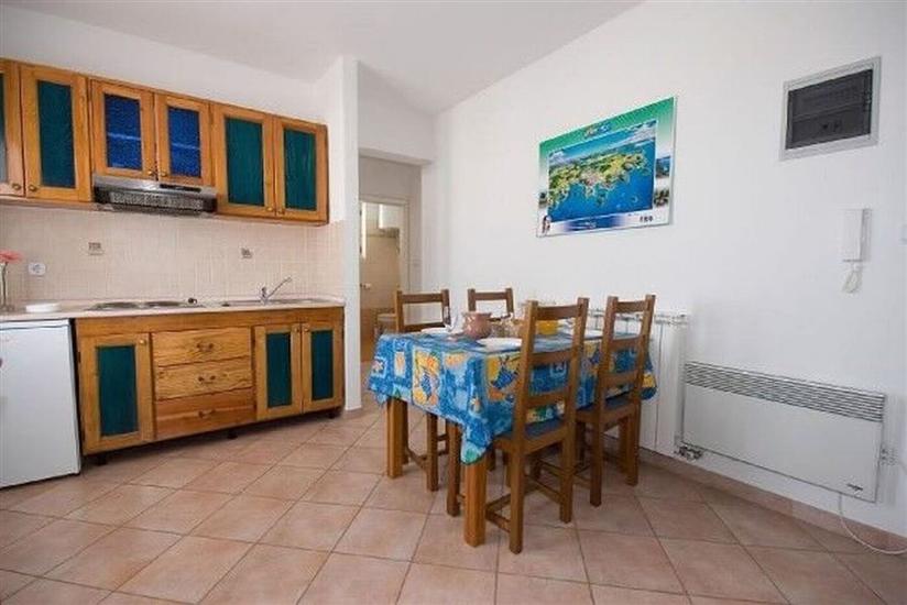 Apartment A8, for 6 persons