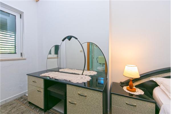 Apartment A2, for 6 persons