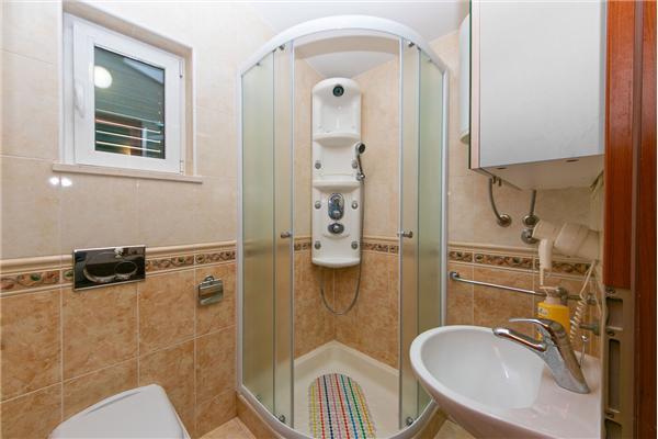 Apartment A3, for 6 persons