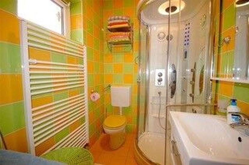 Hiša K1, na 6 osebe