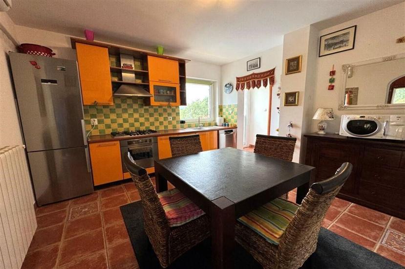 Hiša K1, na 6 osebe